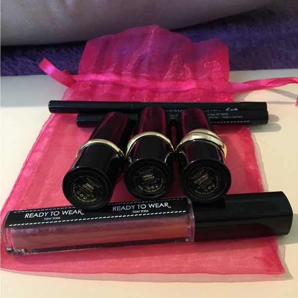 Ready To Wear 6 Piece Lip Set! New - Picture 12 of 12